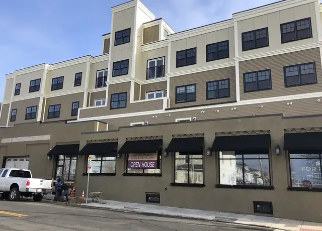Property at 375 Main St Unit 204, Everett, MA, 02149, 2 beds, 2 baths, [object Object]