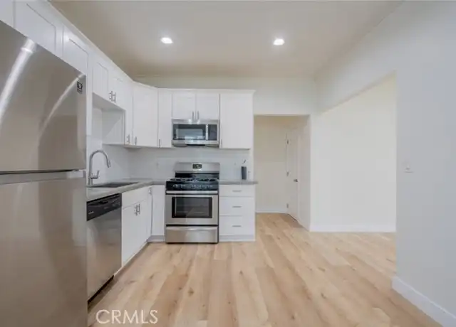 Property at 418 N Hill Ave Unit 4, Pasadena, CA, 91106, 2 beds, 1 bath, [object Object]