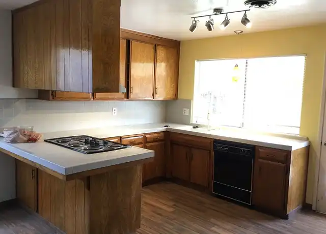 Property at 332 Ramona Way, Tracy, CA, 95376, 3 beds, 2 baths, [object Object]