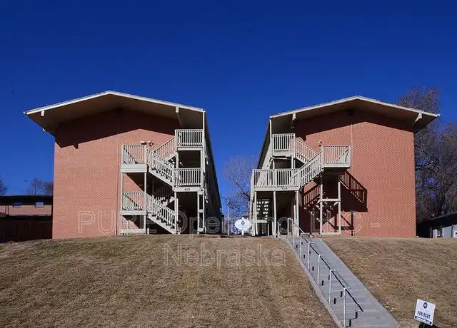 Property at 612 N 46th St Unit 05, Omaha, NE, 68132, 1 bed, 1 bath, [object Object]