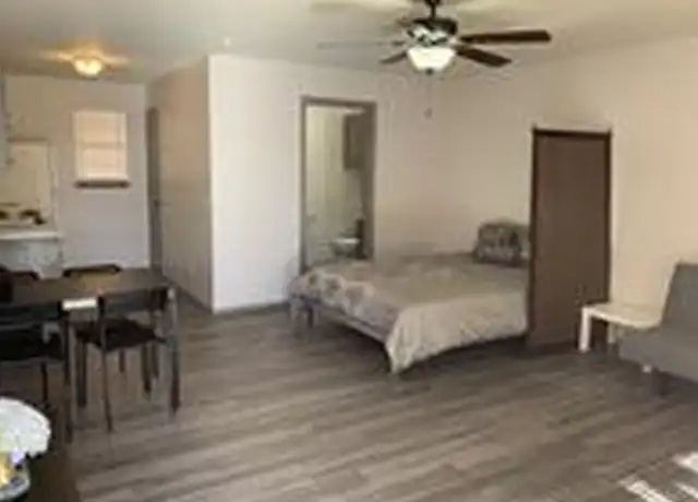 Property at 1411 E Price St, Paris, TX, 75460, 0 beds, 1 bath, [object Object]