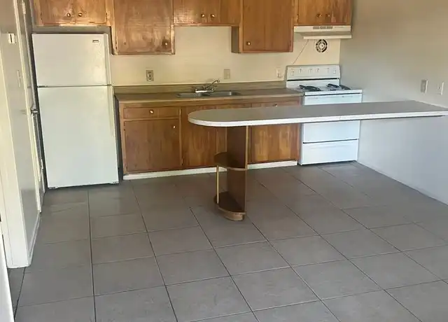 Property at 3712 Royal Crest St #10, Las Vegas, NV, 89119, 1 bed, 1 bath, [object Object]