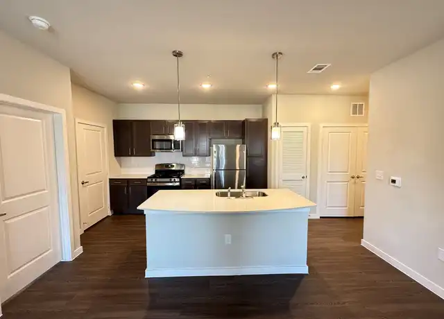 Property at 2102 Antoine Dr Unit 4310, Houston, TX, 77055, 2 beds, 2 baths, [object Object]