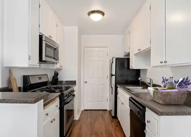 Property at 1470 S Victoria Ave, Oxnard, CA, 93035, 2 beds, 1 bath, [object Object]