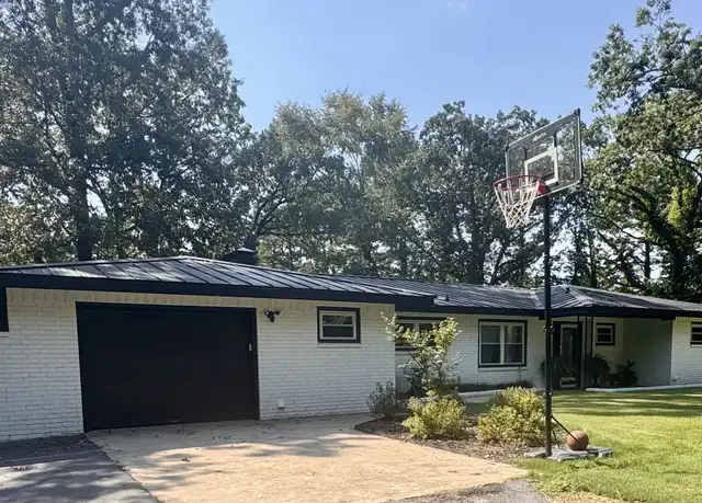 Property at 704 Akers Rd, Hot Springs National Park, AR, 71901, 3 beds, 3 baths, [object Object]
