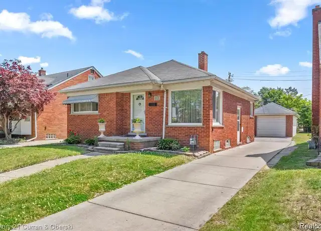 Property at 6906 Fenton St, Dearborn Heights, MI, 48127, 3 beds, 1 bath, [object Object]