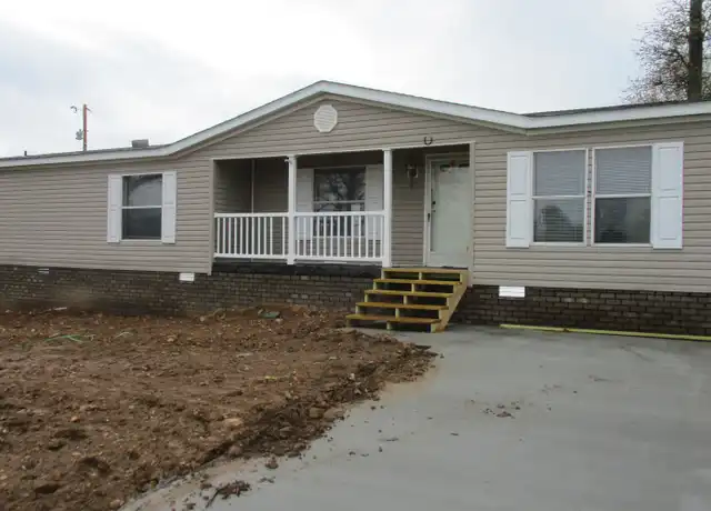 Property at 192 Zackary St, Oak Grove, KY, 42262, 3 beds, 2 baths, [object Object]