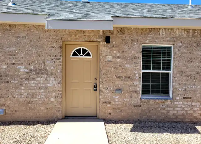 Property at 2412 E 14th St Unit 2412-4, Clovis, NM, 88101, 1 bed, 1 bath, [object Object]