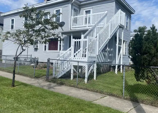 Property at 301 McCool Ave Unit 1, East Syracuse, NY, 13057, 3 beds, 1 bath, [object Object]