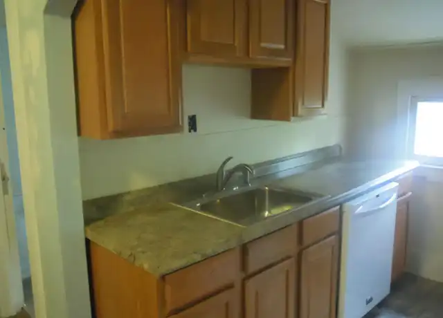 Property at 822 Westcott St Unit 3, Syracuse, NY, 13210, 2 beds, 1 bath, [object Object]