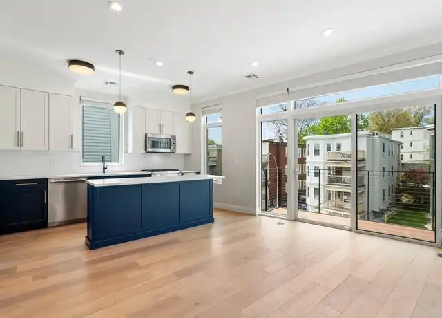Property at 142 Pleasant St, Dorchester, MA, 02125, 1 bed, 1 bath, [object Object]