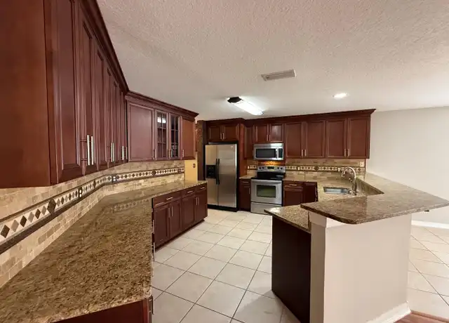Property at 7014 Early Gold Ln, Riverview, FL, 33578, 5 beds, 3 baths, [object Object]