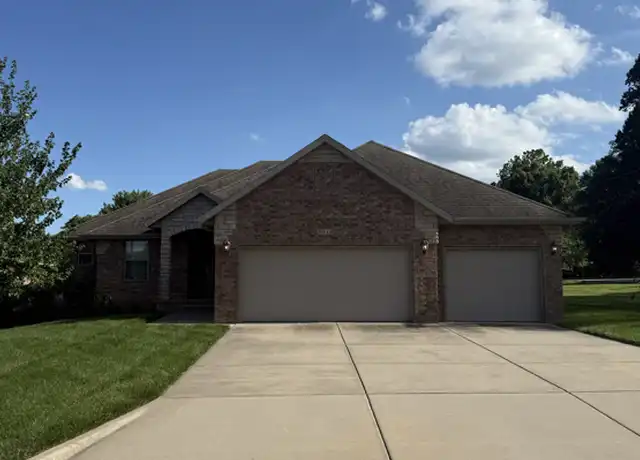 Property at 5010 E Wild Horse Dr, Springfield, MO, 65802, 3 beds, 2 baths, [object Object]
