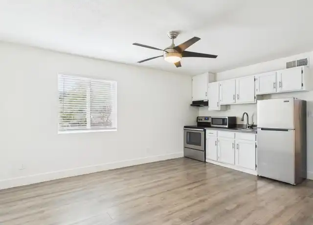 Property at 3016 N 37th St Unit 5, Phoenix, AZ, 85018, 1 bed, 1 bath, [object Object]