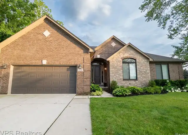 Property at 11240 29 Mile Rd, Washington, MI, 48094, 3 beds, 2.5 baths, [object Object]