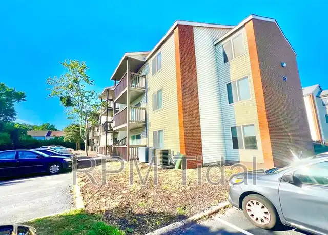 Property at 302 Wells Ct, Hampton, VA, 23666, 2 beds, 1 bath, [object Object]