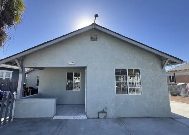 Property at 2939 L St Unit A, San Diego, CA, 92102, 2 beds, 1 bath, [object Object]