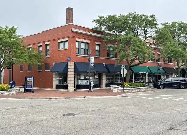 Property at 342 Park Ave Unit 3, Glencoe, IL, 60022, 3 beds, 1 bath, [object Object]