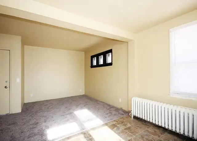 Property at 1727 Reaney Ave E Unit 3, St Paul, MN, 55106, 1 bed, 1 bath, [object Object]