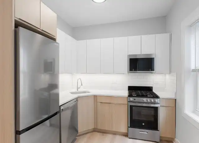 Property at 7600 N Sheridan Rd Unit 303, Chicago, IL, 60626, 1 bed, 1 bath, [object Object]