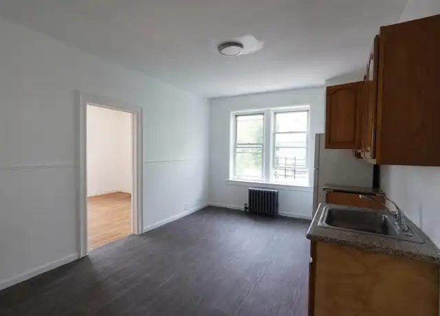 Property at 573 E AVE Unit 4, Bayonne, NJ, 07002, 3 beds, 1 bath, [object Object]