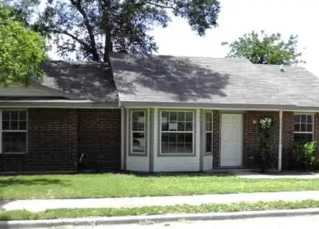 Property at 4102 Opal Ave, Dallas, TX, 75216, 4 beds, 2 baths, [object Object]