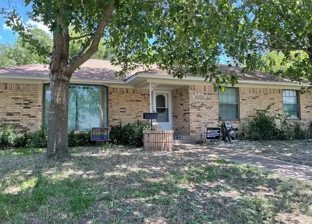 Property at 2443 Club Manor Dr, Dallas, TX, 75237, 3 beds, 2 baths, [object Object]