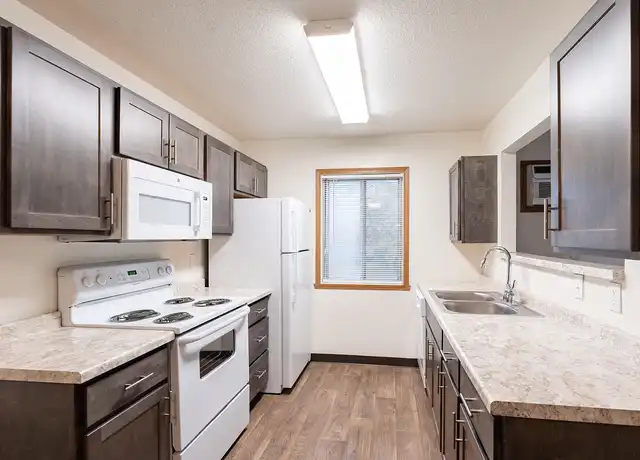 Property at Oxford - 3301 32nd St S, Fargo, ND, 58104, 1 bed, 1 bath, [object Object]