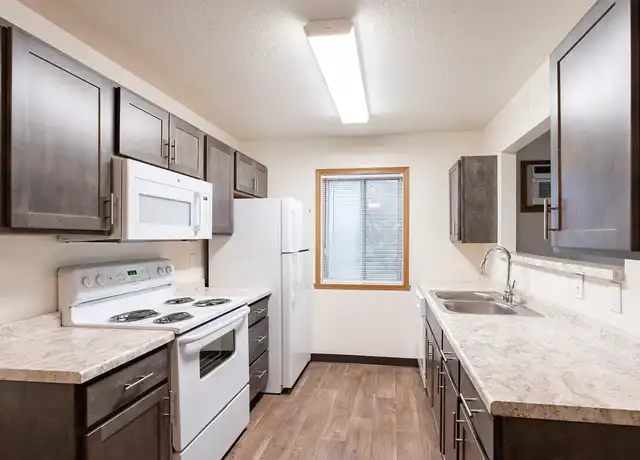 Property at Oxford - 3301 32nd St S, Fargo, ND, 58104, 1-3 bed, 1-2 bath, [object Object]