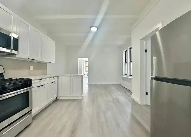 Property at 157 E 72nd St Unit 12H, New York, NY, 10021, 1 bed, 1 bath, [object Object]