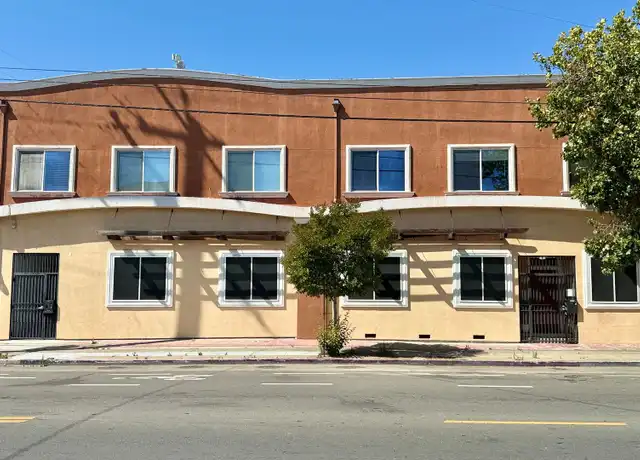 Property at 1488 14th St Unit C, Oakland, CA, 94607, 1 bed, 1 bath, [object Object]