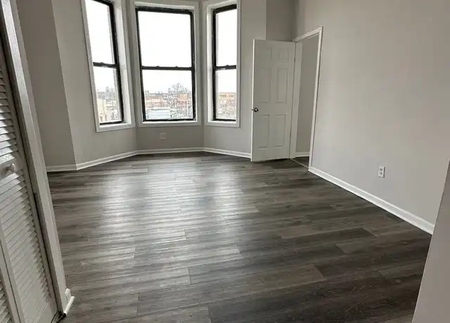 Property at 3215 W Cermak Rd Unit : 3F, Chicago, IL, 60623, 2 beds, 1 bath, [object Object]
