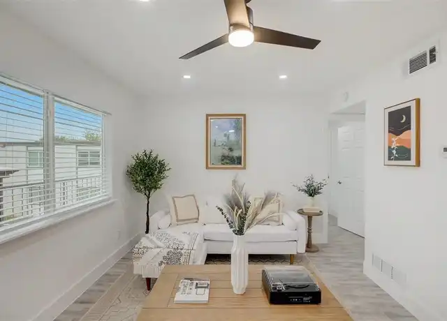 Property at 1200 E 52nd St #207, Austin, TX, 78723, 1 bed, 1 bath, [object Object]