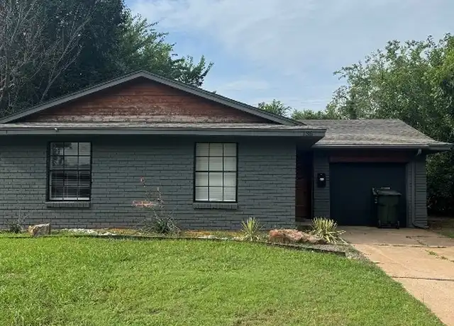 Property at 136 Ridgecrest Rd, Edmond, OK, 73013, 3 beds, 1 bath, [object Object]