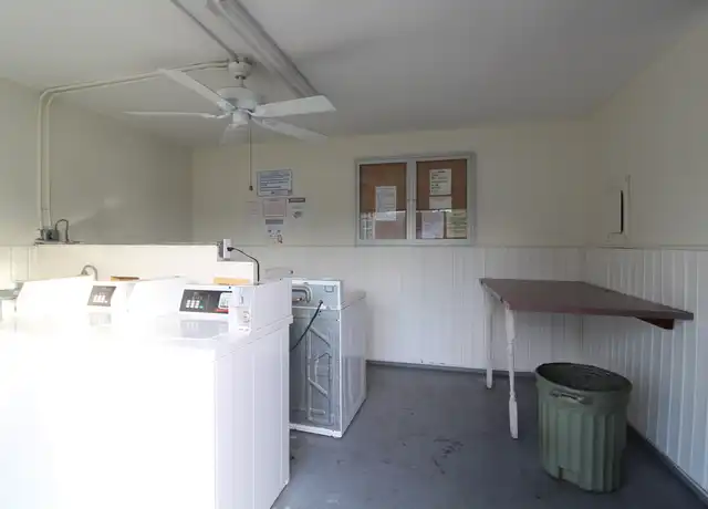 Property at 1107 68th Avenue Dr W, Bradenton, FL, 34207, 2 beds, 1 bath, [object Object]