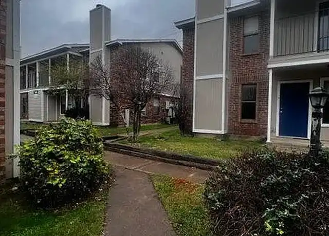 Property at Davis Plaza - 7800 Irish Dr, North Richland Hills, TX, 76180, 3 beds, 2-2.5 baths, [object Object]