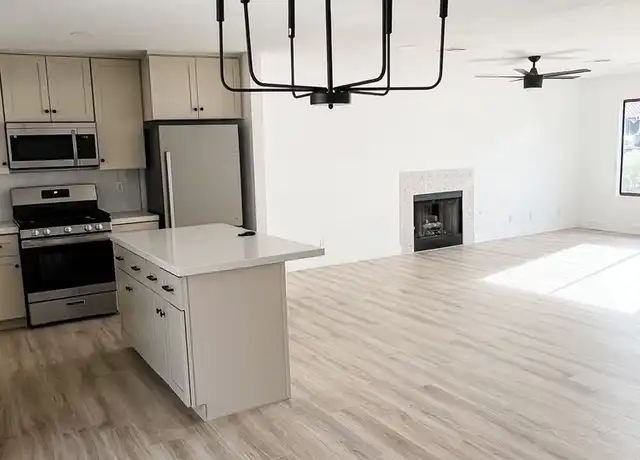 Property at 340 Clover Glen Ct, Henderson, NV, 89015, 3 beds, 2 baths, [object Object]
