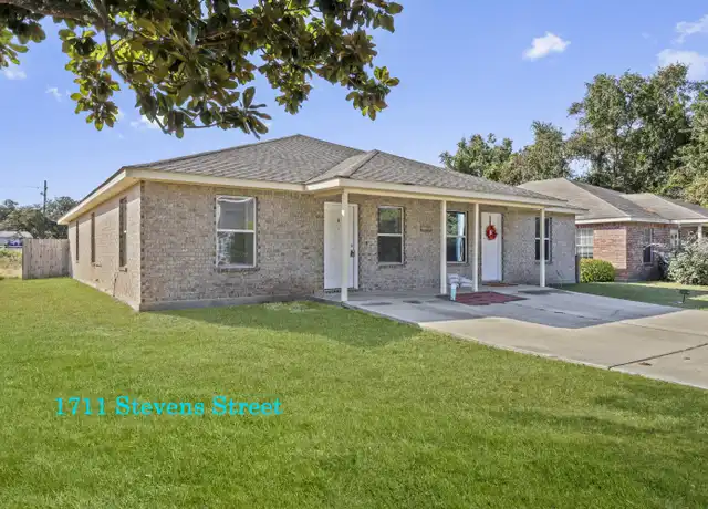 Property at 1711 Stevens St Unit A, Biloxi, MS, 39531, 3 beds, 2 baths, [object Object]