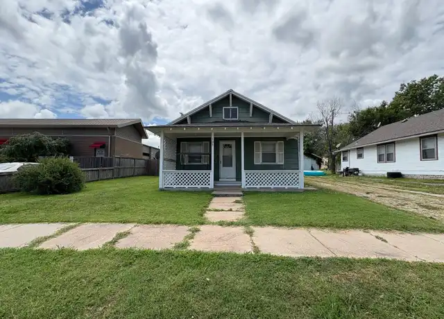 Property at 105 N Orchard St, El Dorado, KS, 67042, 2 beds, 1 bath, [object Object]
