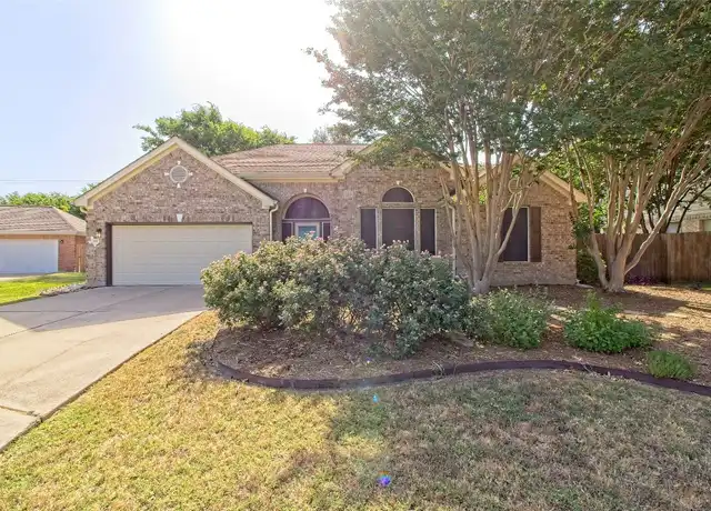 Property at 301 Derby Ln, Georgetown, TX, 78626, 3 beds, 2 baths, [object Object]