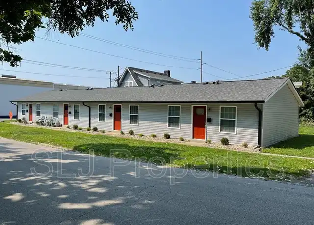 Property at 318 Meigs Ave Unit 2, Jeffersonville, IN, 47130, 1 bed, 1 bath, [object Object]
