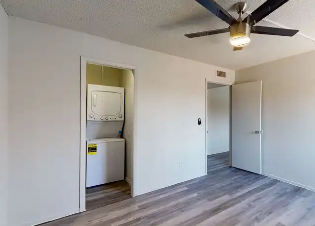 Property at Golden Key Apartments - 3675 W Osborn Rd, Phoenix, AZ, 85019, 0-1 beds, 1 bath, [object Object]