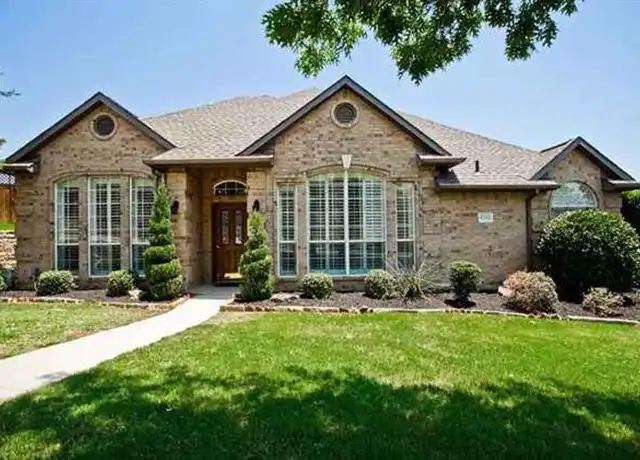 Property at 9702 Valley Lake Ct, Irving, TX, 75063, 4 beds, 3 baths, [object Object]