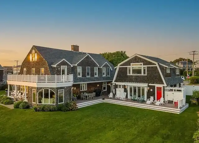 Property at 119 Purgatory Rd, Middletown, RI, 02842, 8 beds, 4.5 baths, [object Object]