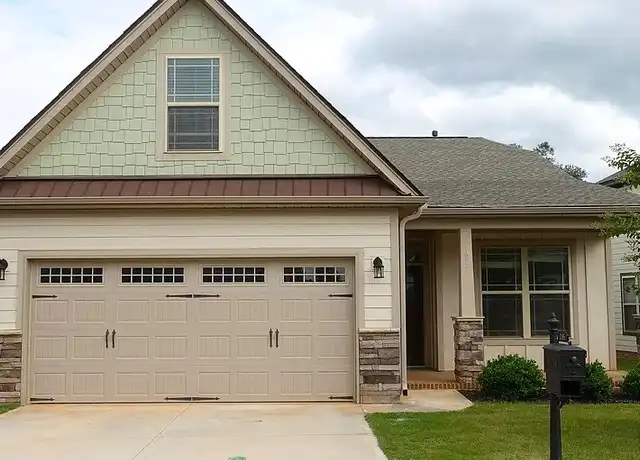 Property at 185 Bur Oak Dr, Taylors, SC, 29687, 3 beds, 2 baths, [object Object]
