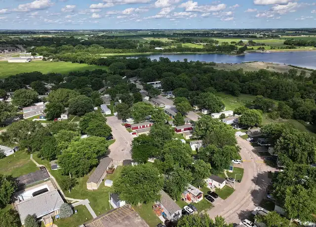 Property at Kingswood Estates - 2323 Bellwood Dr, Grand Island, NE, 68801, 1 bed, 1 bath, [object Object]