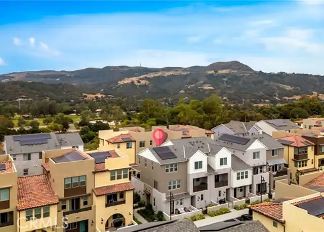 Property at 142 Juniper Dr, Ladera Ranch, CA, 92694, 2 beds, 2.5 baths, [object Object]