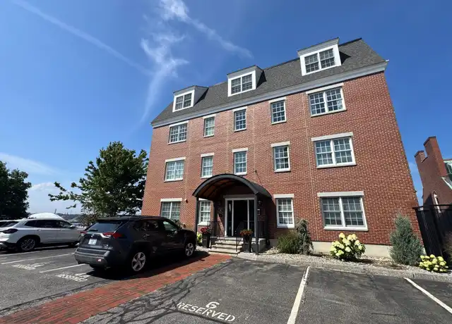 Property at 113 Bow St Unit 3A, Portsmouth, NH, 03801, 2 beds, 2 baths, [object Object]