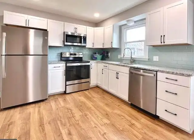 Property at 1114 Center Ave, Pottstown, PA, 19464, 3 beds, 1.5 baths, [object Object]