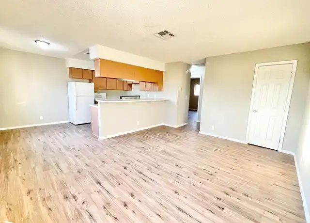 Property at 1400 Henry Ave Unit D, Las Vegas, NV, 89110, 2 beds, 1 bath, [object Object]